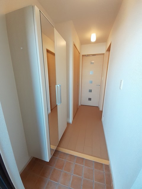 レクラン　エム 玄関