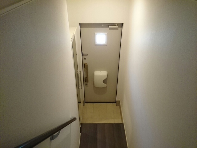 アヴェニュー　泉大津 玄関