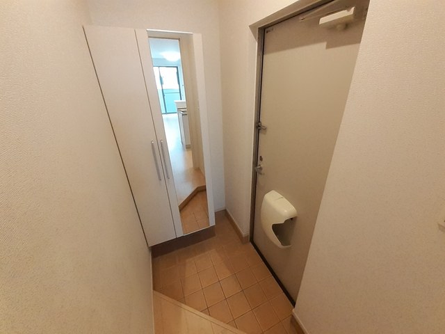 ローレルパーク 玄関