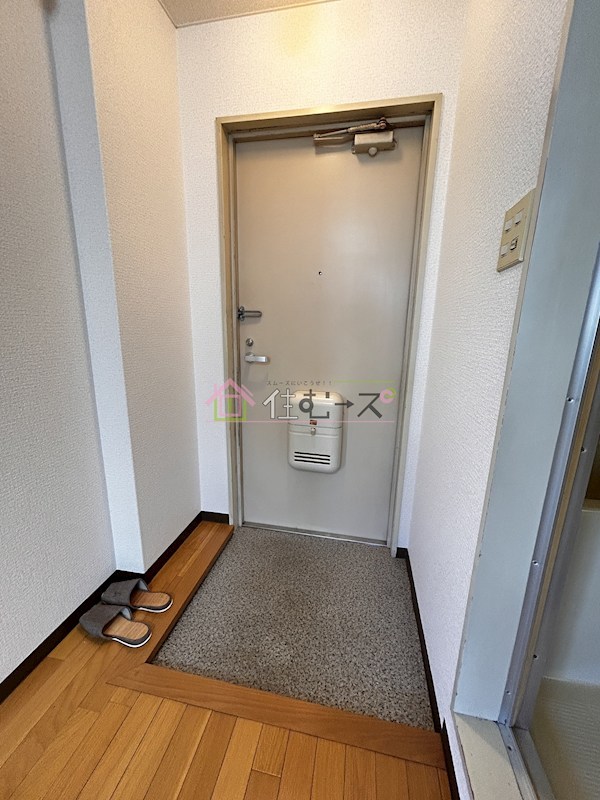 バンコート大正 玄関