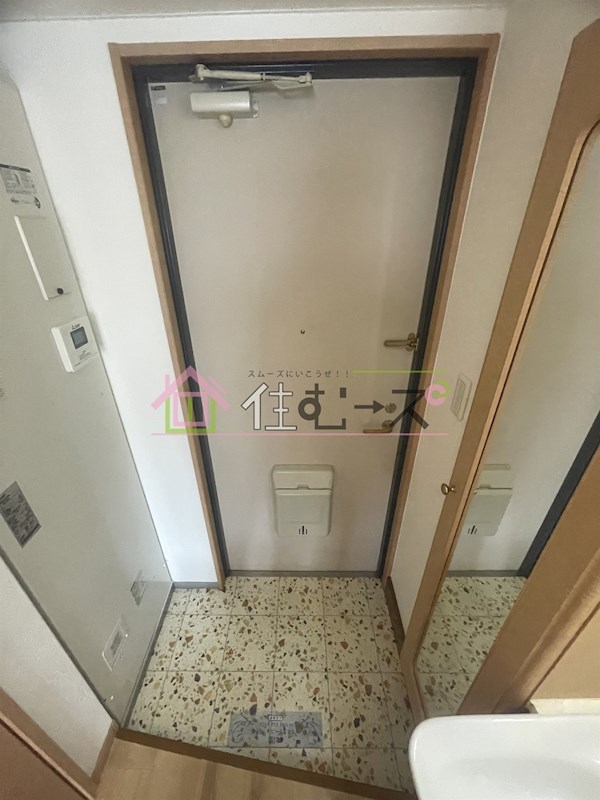 Mヴィレッヂ寺田町 玄関