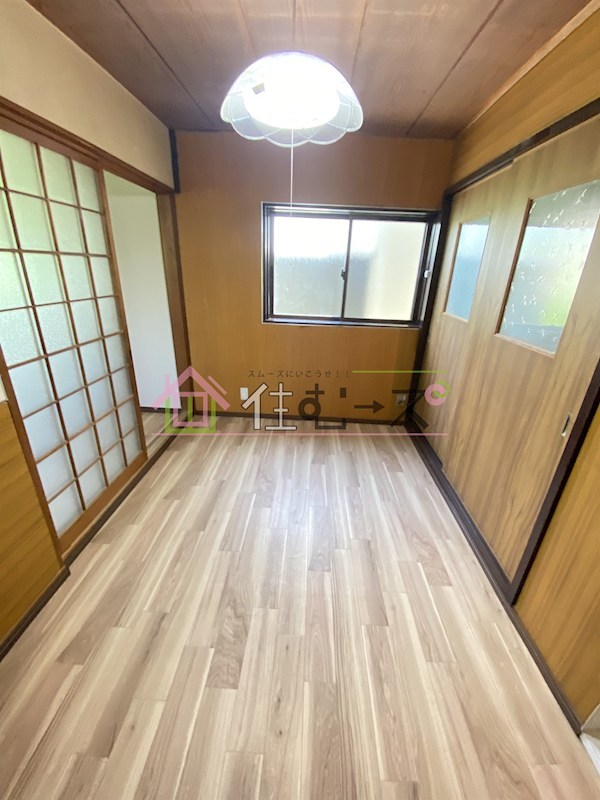 アベニュー中宮 リビング