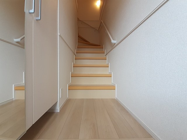 フルールコート 玄関
