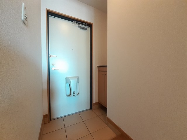 ウィステリア 玄関