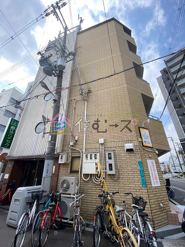 ストロング第５新大阪 外観