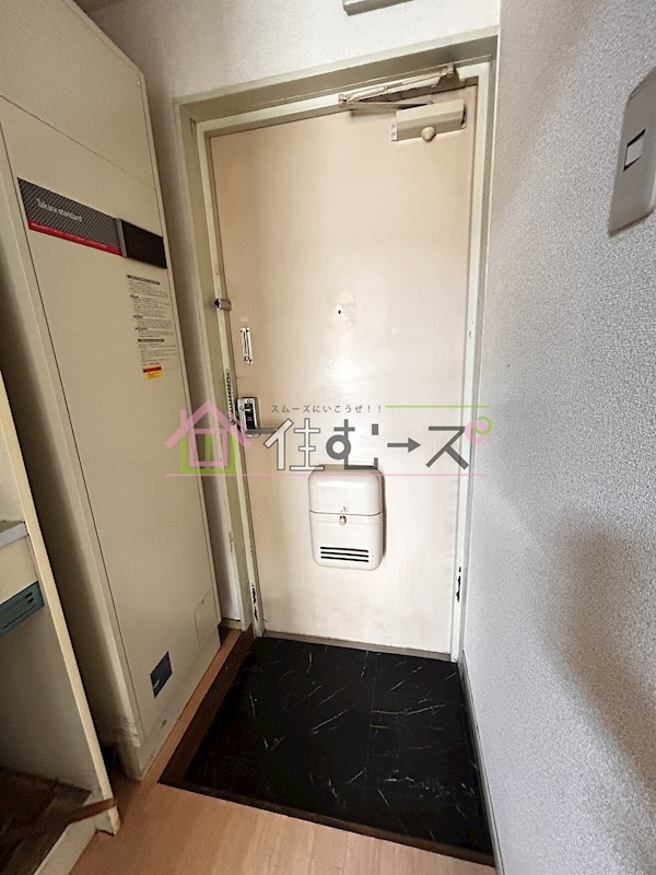 ホワイティ大今里 玄関
