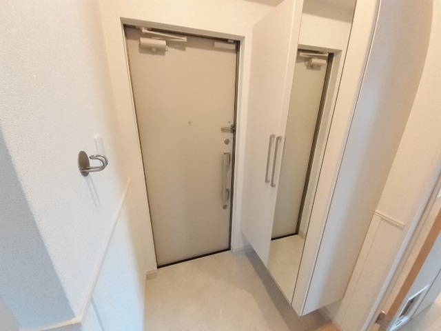 ジェルメ　カーサ 玄関