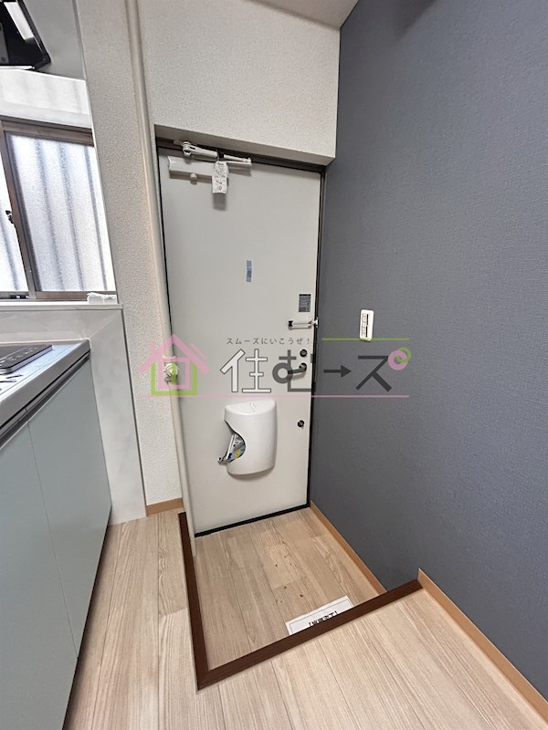 市岡2丁目　貸家 玄関