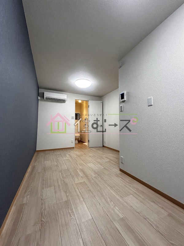 市岡2丁目　貸家 ベッドルーム