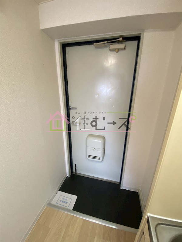 フローラル横堤 玄関