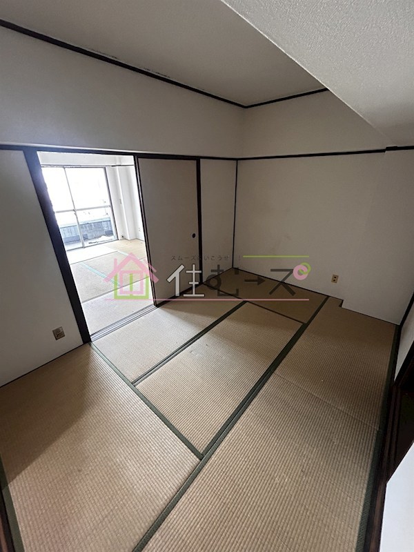 市岡グランドビル　新館 ベッドルーム