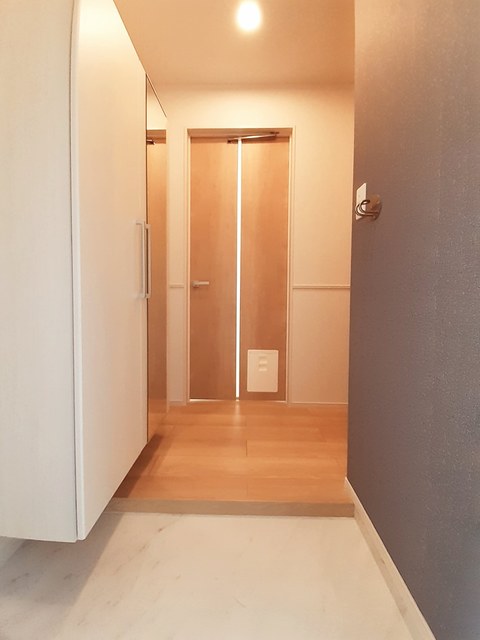 エテルノ泉南馬場 玄関