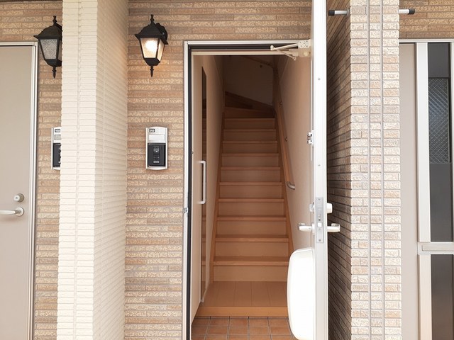 スターブル宝塚 玄関