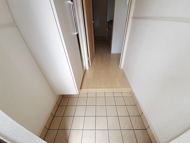 サンライズⅢ 玄関