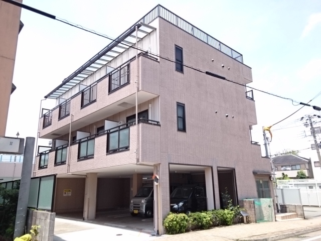 ＡＤＥＳＳＯ　（アデッソ） 外観