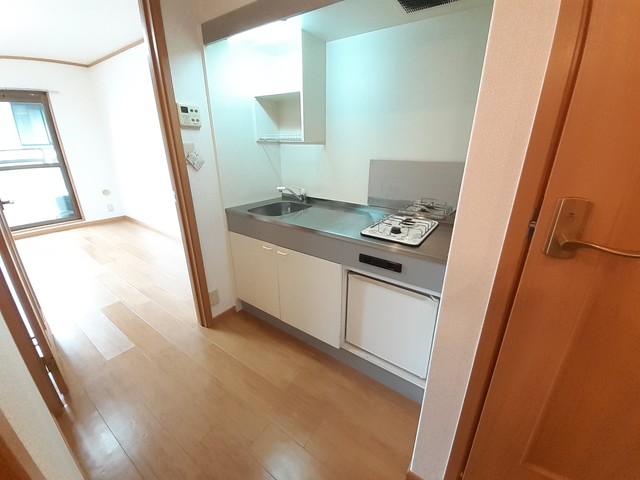 ＡＤＥＳＳＯ　（アデッソ） キッチン
