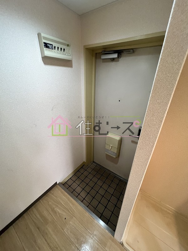 シャトレ淡路 玄関