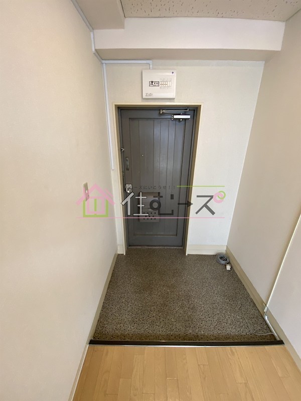 清光ハイツ 玄関