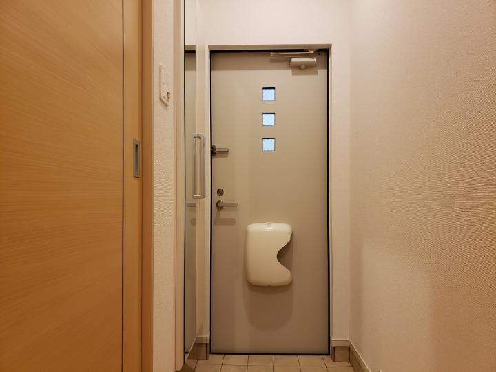 プレジール 玄関