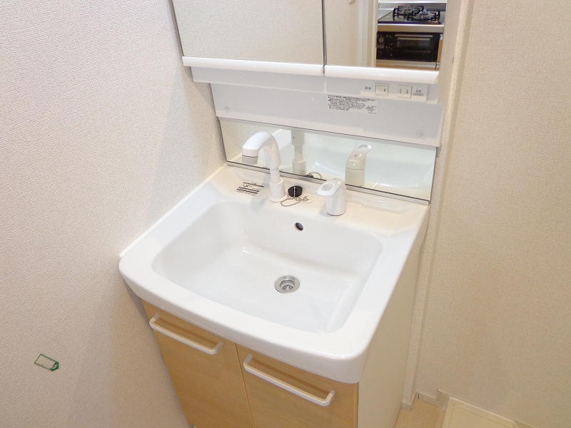 ネオライヴズ　岸部 その他3