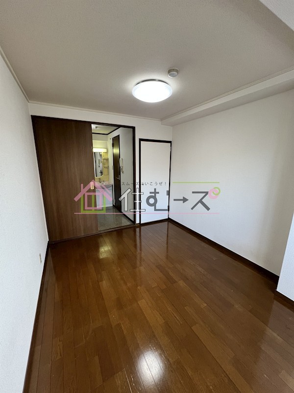 ビルシャナ長居 リビング