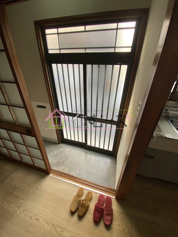 姫里１丁目貸家 玄関