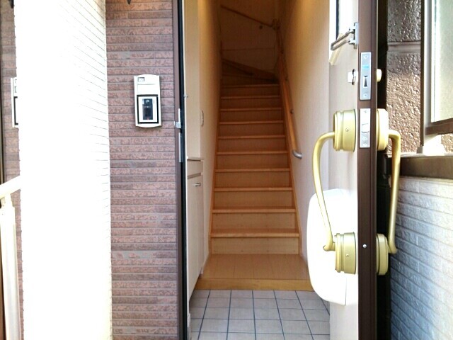 カーサ　コンテント 玄関
