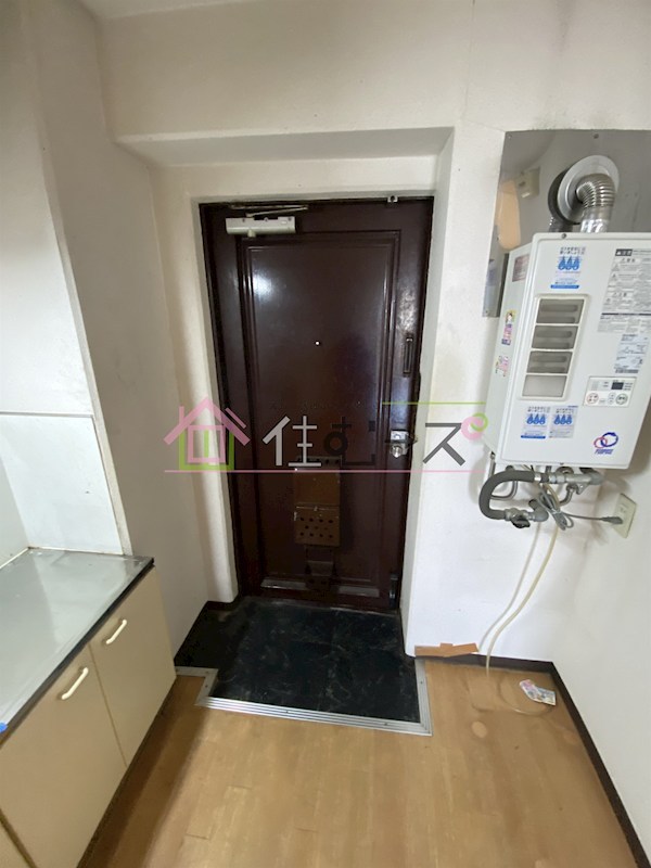 リアライズ北加賀屋 玄関