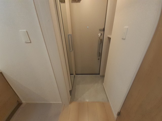 ドゥークス 玄関
