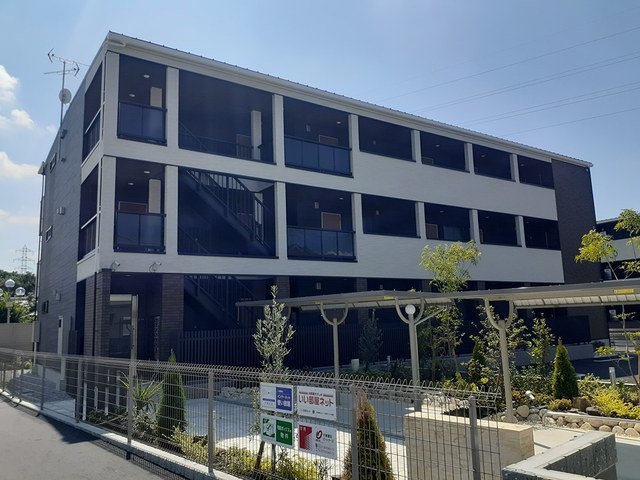 シャルモン深野　Ｅａｓｔ 外観