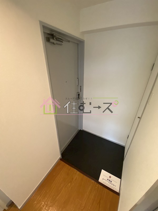 プリエール京町堀 玄関