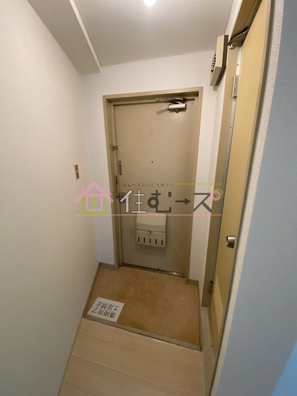 メゾン阿波座 玄関