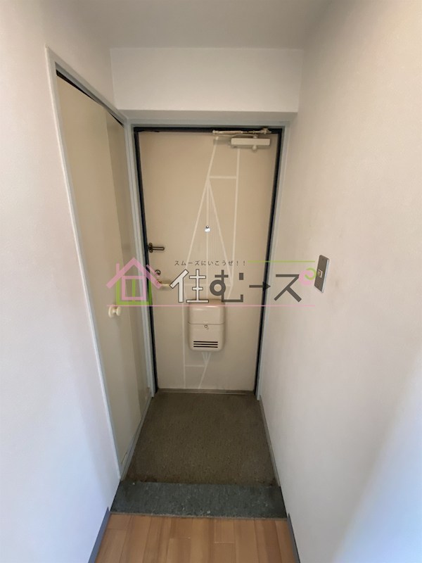 イトーピア高津 玄関