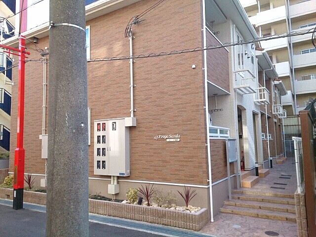 プレーゴ参道 外観