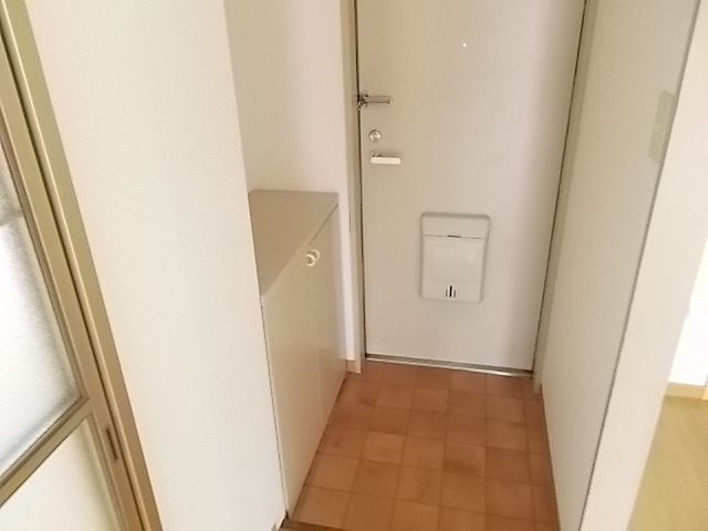 サンモリッツ美原 玄関
