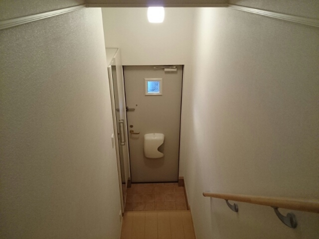 プラージュ・ミディ 玄関