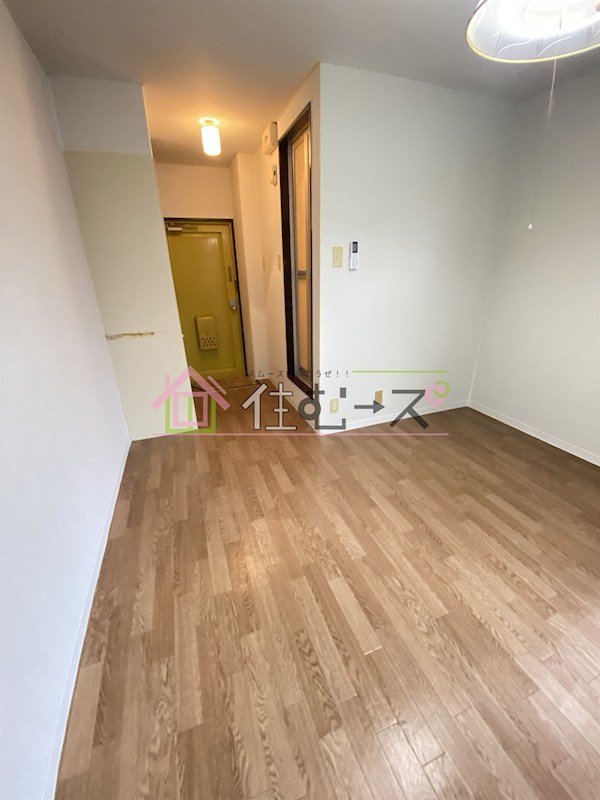 ビッグバーンズマンション高殿 リビング