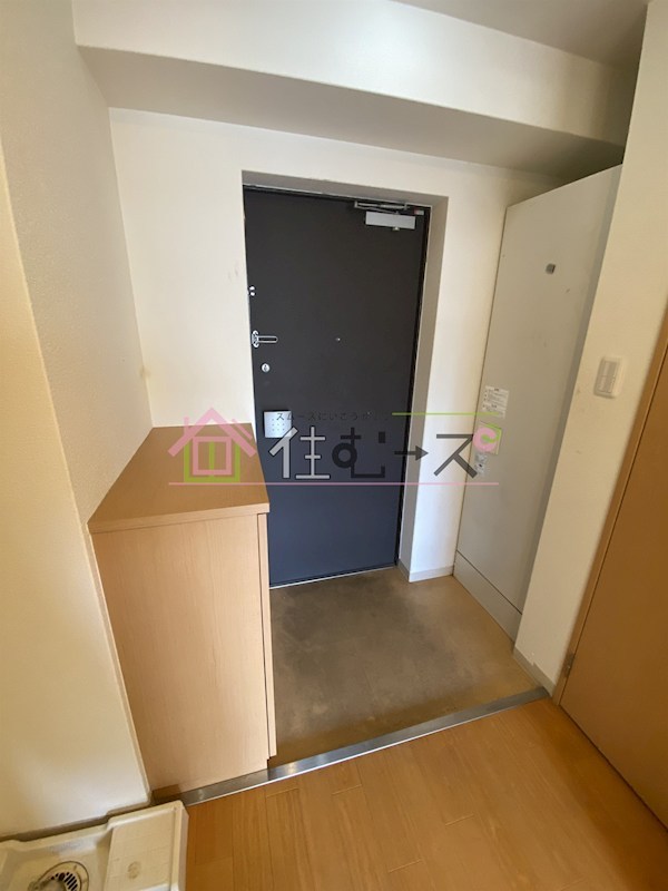 エクセレント今市 玄関