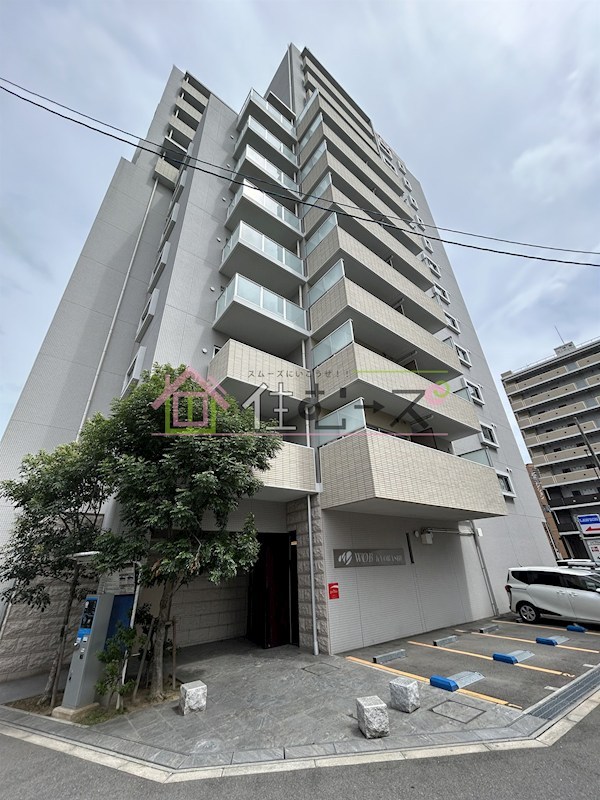 W.O.B.KYOBASHI 外観