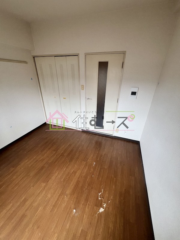 グランディール三津屋 リビング