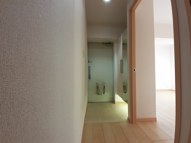 グレイスコート 玄関