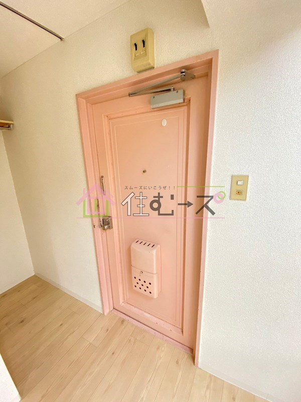 菅栄町レディースマンション 玄関