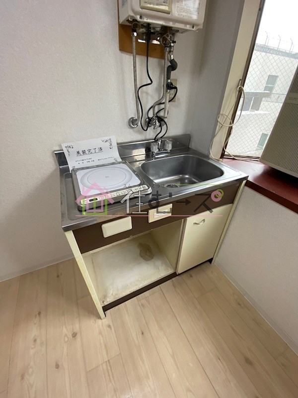菅栄町レディースマンション キッチン