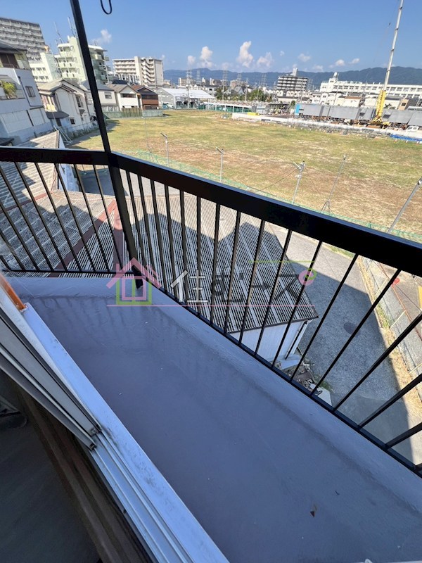 平野住付店舗戸建 ベランダ