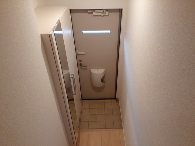 アンジュ宝塚 玄関