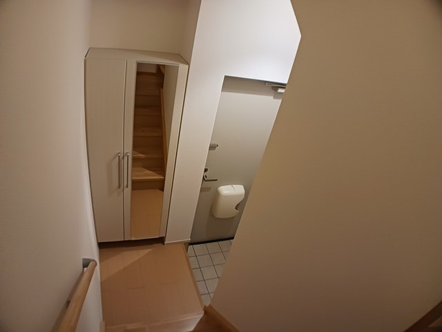 アロッジオ石津 玄関