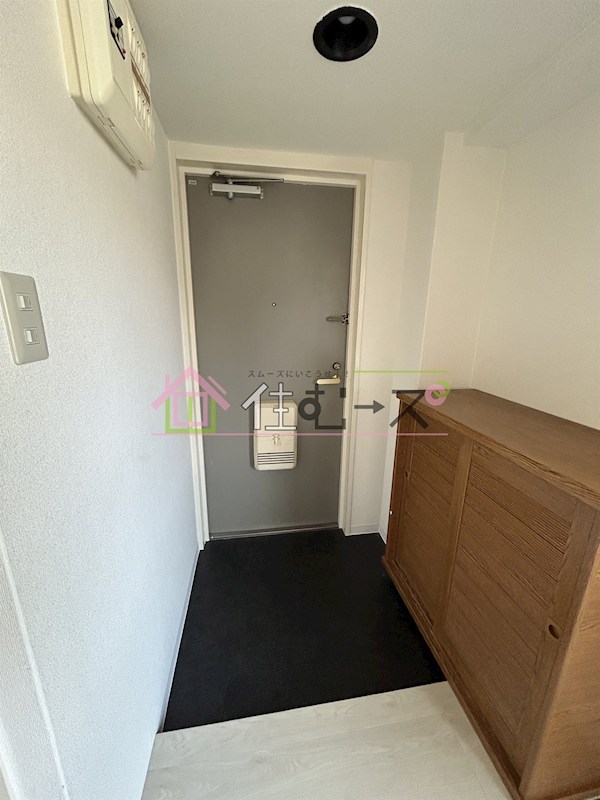 アーチスト赤川 玄関