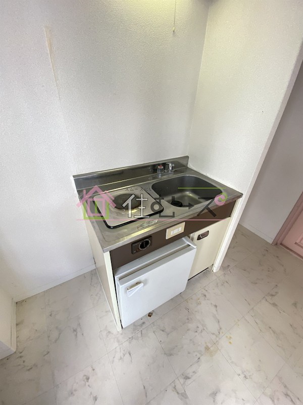 菅栄町レディースマンション キッチン
