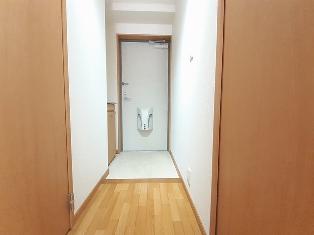 パインヒルズ 玄関