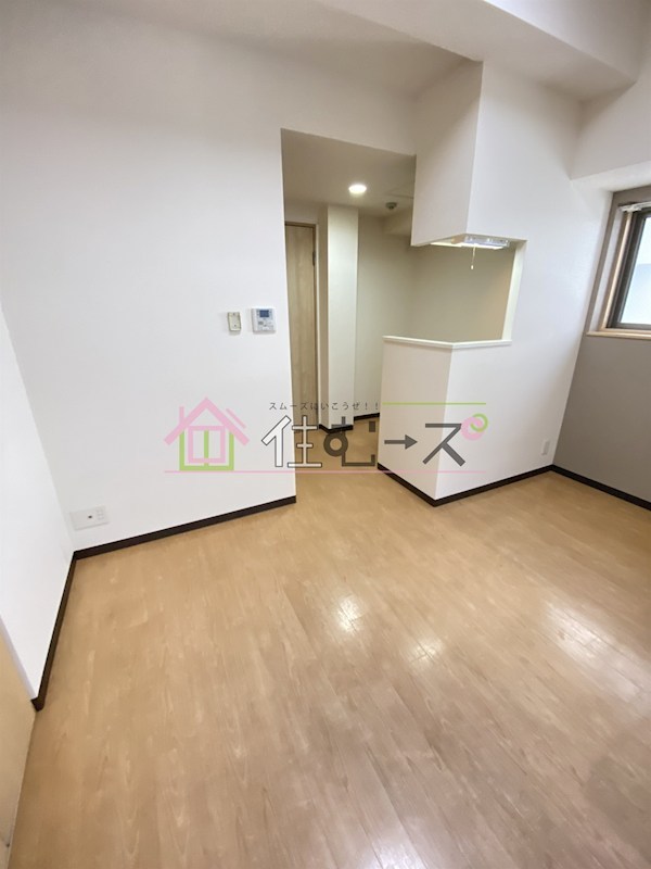 CASA MT 恵美須駅前 リビング